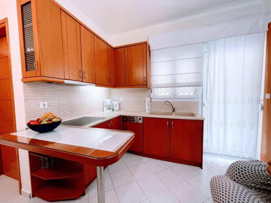 Georgia Centre Flat - 10 Min From The Beach Resmo Dış mekan fotoğraf